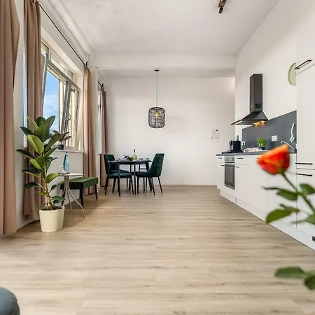 Lindenloft - Modernes Am Lindenbogen Апартаменты Ольденбург